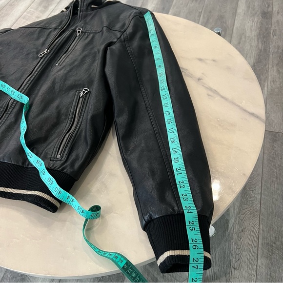Wilsons Black Faux Leather BomberJacket. - Picture 14 of 15